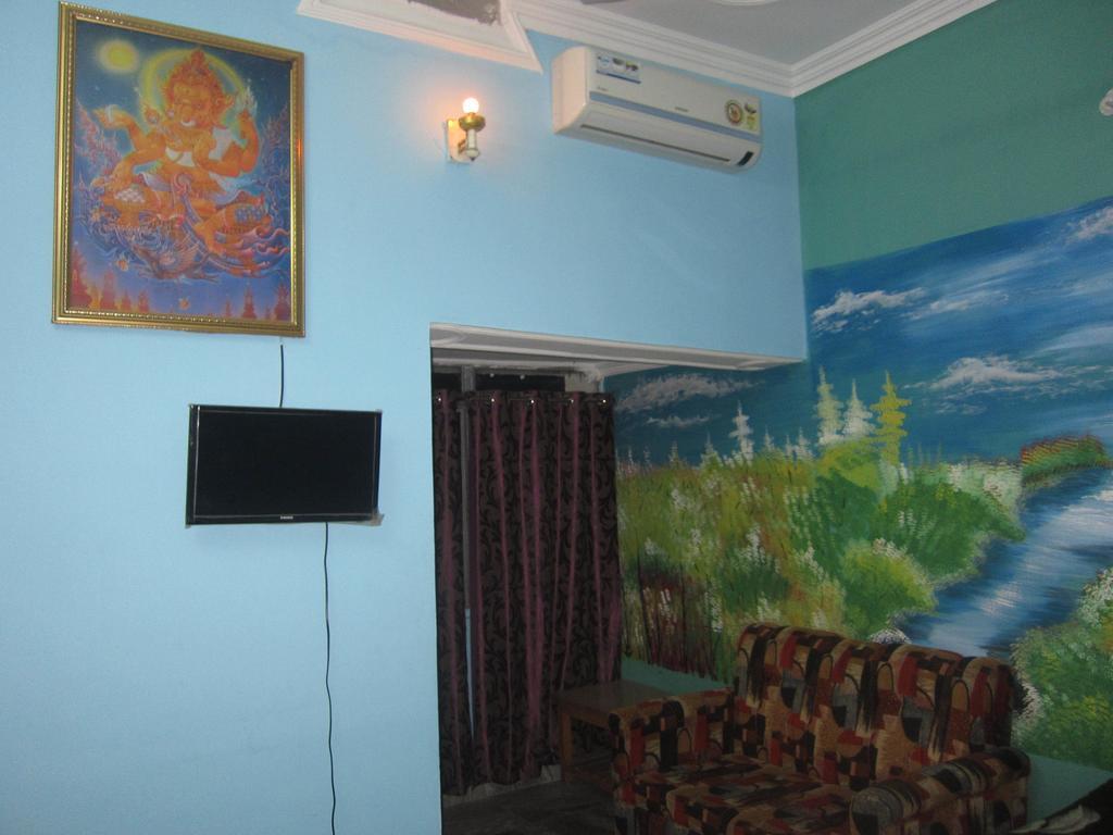 Anukul Guest House Bodh Gaya Exteriör bild