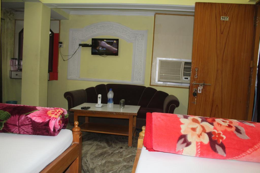 Anukul Guest House Bodh Gaya Exteriör bild